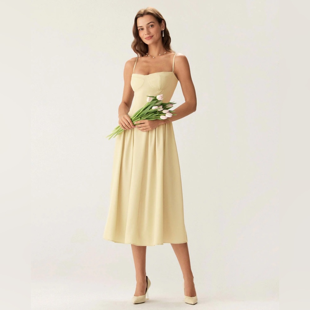 Rihoas Yellow Square Neck Pocket Slip Midi Dress